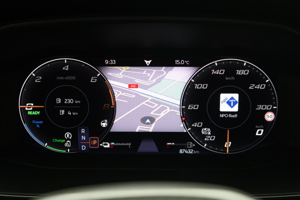 CUPRA Formentor 1.4 e-Hybrid VZ Copper Edition SOH 93,6%, Panoramadak, Camera, Stoel-/Stuurverw., ACC, 19"