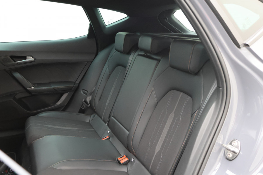 CUPRA Formentor 1.4 e-Hybrid VZ Copper Edition SOH 93,6%, Panoramadak, Camera, Stoel-/Stuurverw., ACC, 19"
