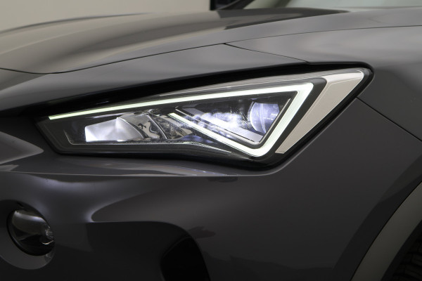 CUPRA Formentor 1.4 e-Hybrid VZ Copper Edition SOH 93,6%, Panoramadak, Camera, Stoel-/Stuurverw., ACC, 19"
