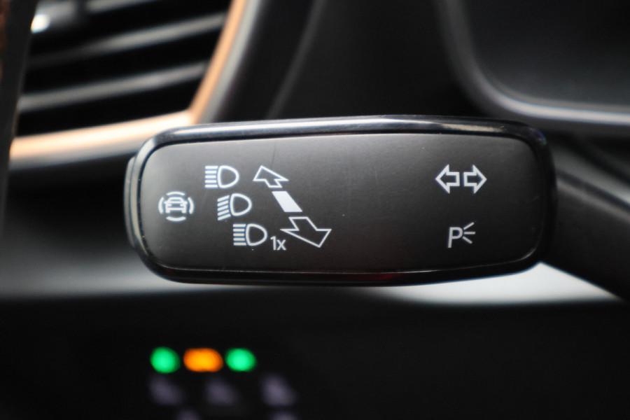 CUPRA Formentor 1.4 e-Hybrid VZ Copper Edition SOH 93,6%, Panoramadak, Camera, Stoel-/Stuurverw., ACC, 19"