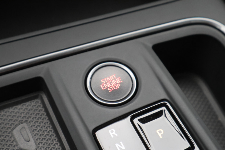CUPRA Formentor 1.4 e-Hybrid VZ Copper Edition SOH 93,6%, Panoramadak, Camera, Stoel-/Stuurverw., ACC, 19"