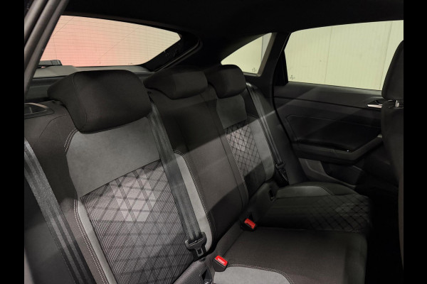 Volkswagen Taigo 1.5 TSI R-Line Business | PANO | 3x R-LINE | IQ LIGHTS | BLACK EDITION | CARPLAY