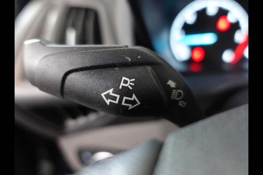 Ford Transit Connect 1.5 EcoBlue L2 Trend Navigatie Airco Parkeersenoren Camera Carplay 3Zits