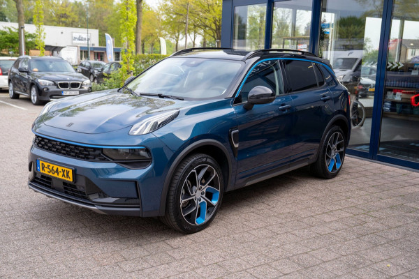 Lynk & Co 01 1.5 |Prijs incl. 12 mnd garantie| PDC Panoramadak LMV Navi Trekhaak Apple carplay/Android auto Camera