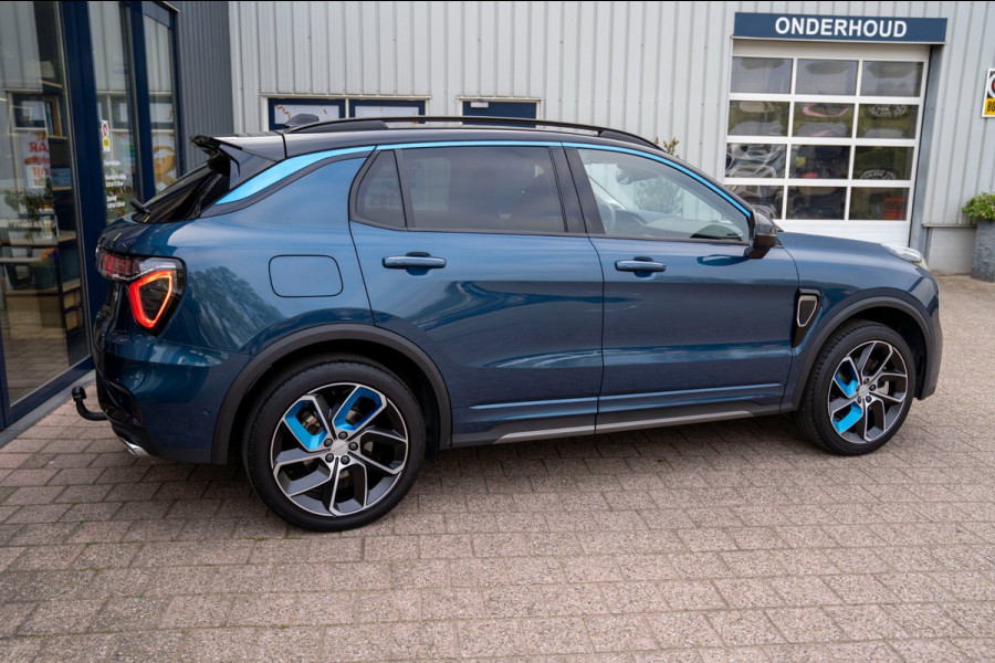 Lynk & Co 01 1.5 |Prijs incl. 12 mnd garantie| PDC Panoramadak LMV Navi Trekhaak Apple carplay/Android auto Camera