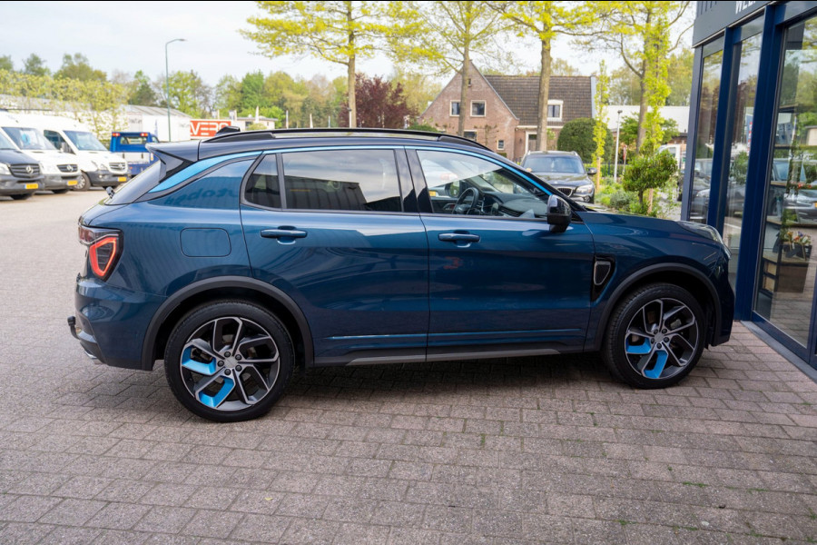 Lynk & Co 01 1.5 |Prijs incl. 12 mnd garantie| PDC Panoramadak LMV Navi Trekhaak Apple carplay/Android auto Camera