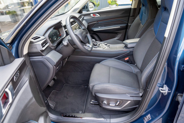 Lynk & Co 01 1.5 |Prijs incl. 12 mnd garantie| PDC Panoramadak LMV Navi Trekhaak Apple carplay/Android auto Camera