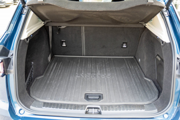 Lynk & Co 01 1.5 |Prijs incl. 12 mnd garantie| PDC Panoramadak LMV Navi Trekhaak Apple carplay/Android auto Camera