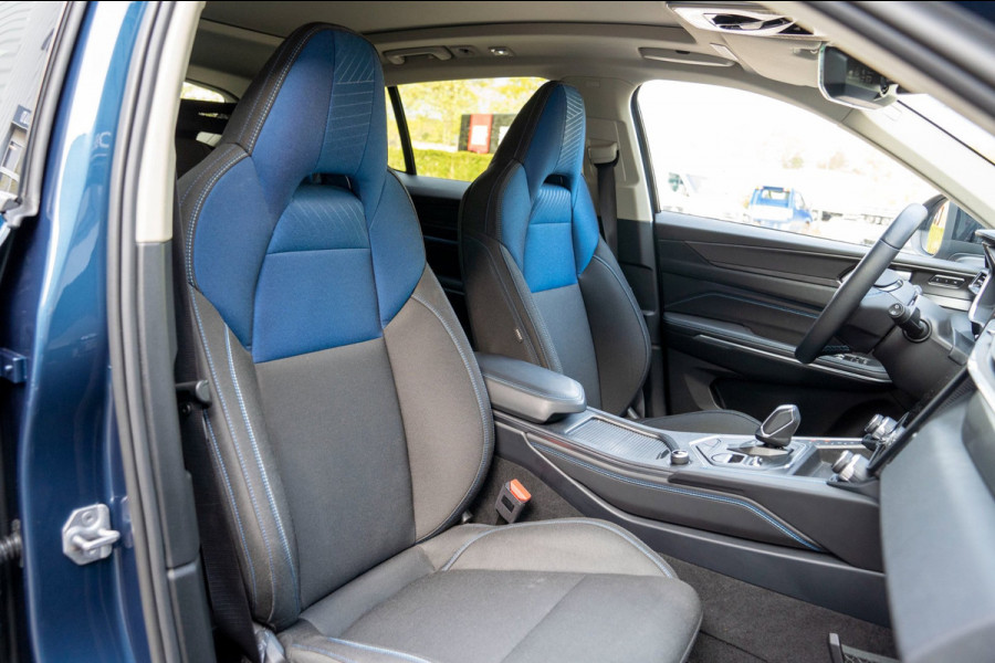 Lynk & Co 01 1.5 |Prijs incl. 12 mnd garantie| PDC Panoramadak LMV Navi Trekhaak Apple carplay/Android auto Camera