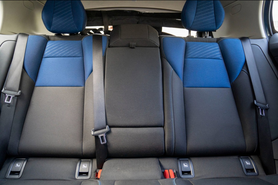 Lynk & Co 01 1.5 |Prijs incl. 12 mnd garantie| PDC Panoramadak LMV Navi Trekhaak Apple carplay/Android auto Camera