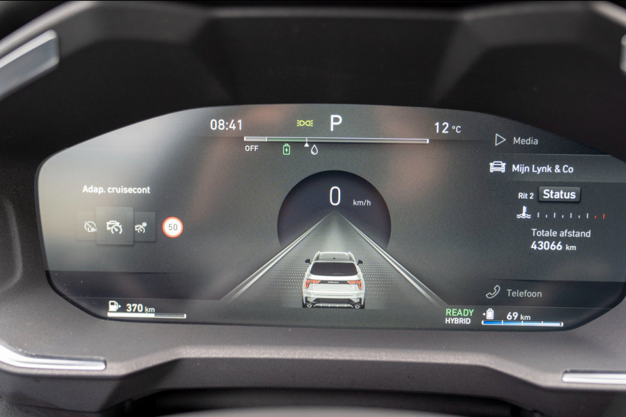 Lynk & Co 01 1.5 |Prijs incl. 12 mnd garantie| PDC Panoramadak LMV Navi Trekhaak Apple carplay/Android auto Camera