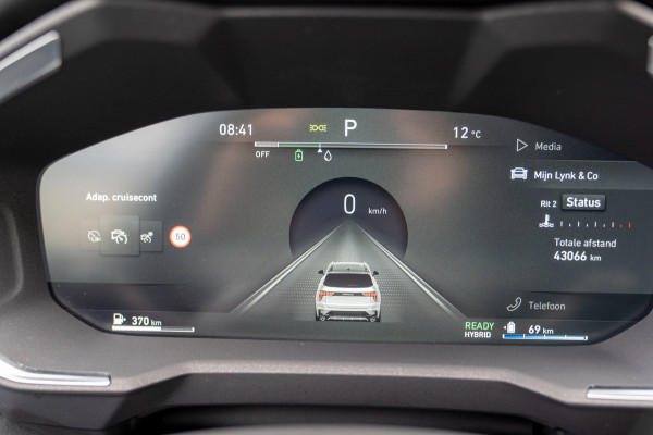 Lynk & Co 01 1.5 |Prijs incl. 12 mnd garantie| PDC Panoramadak LMV Navi Trekhaak Apple carplay/Android auto Camera