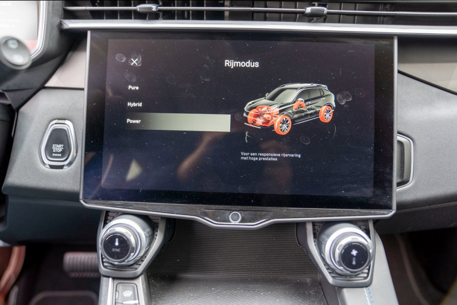 Lynk & Co 01 1.5 |Prijs incl. 12 mnd garantie| PDC Panoramadak LMV Navi Trekhaak Apple carplay/Android auto Camera
