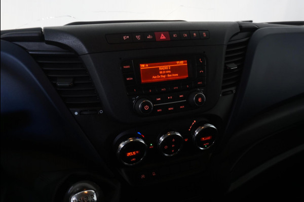 Iveco Daily 35S14 140pk L2H2/L3H2 3500kg Trekhaak Airco Cruise