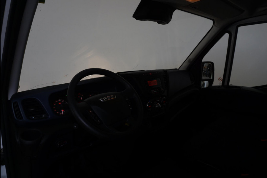 Iveco Daily 35S14 140pk L2H2/L3H2 3500kg Trekhaak Airco Cruise