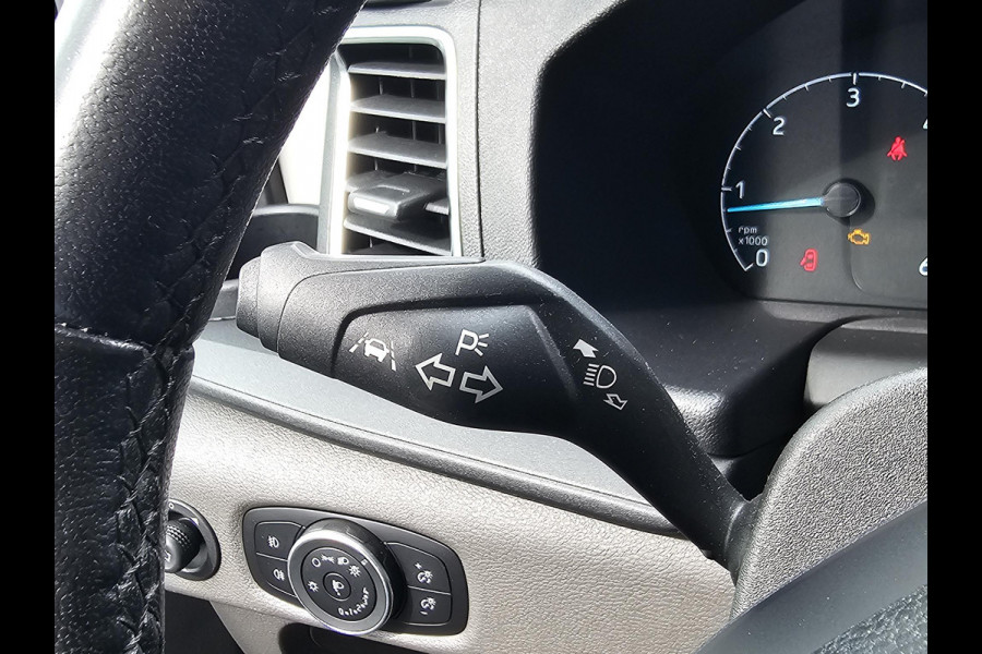 Ford Transit 350 2.0 TDCI L3H2 Limited | SCI | 170 pk automaat | Dubbele wielset | Adaptieve Cruise | Sync 3 Navigatie | Apple Carplay/ Android Auto | Voorruitverwarming