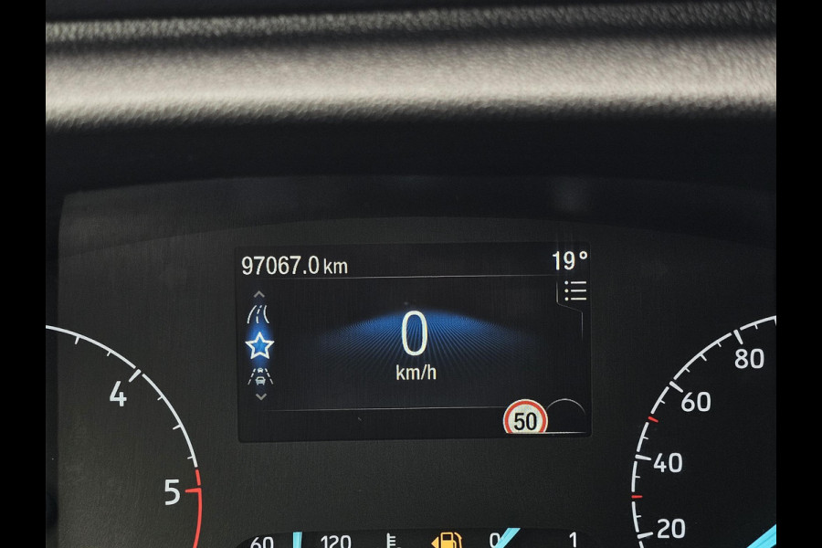 Ford Transit 350 2.0 TDCI L3H2 Limited | SCI | 170 pk automaat | Dubbele wielset | Adaptieve Cruise | Sync 3 Navigatie | Apple Carplay/ Android Auto | Voorruitverwarming