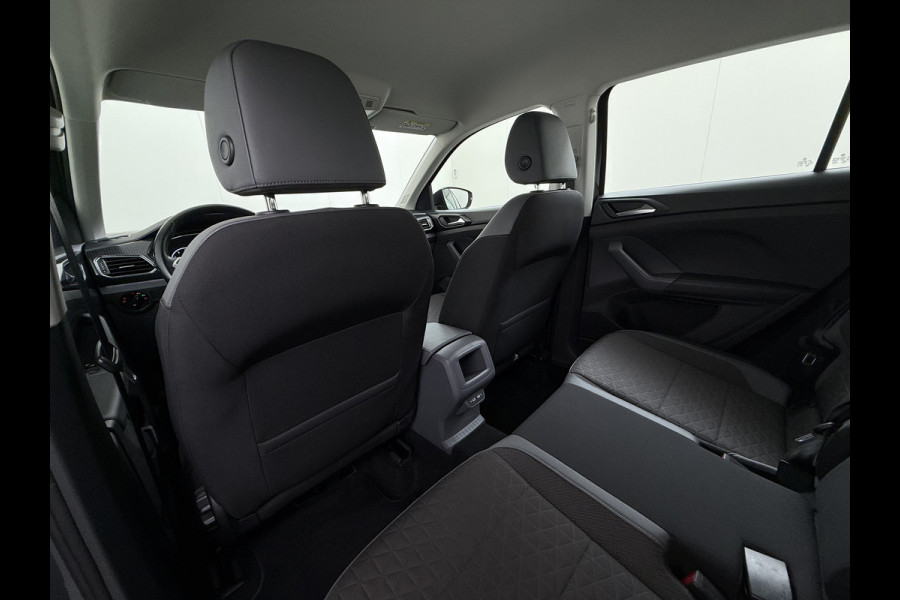 Volkswagen T-Cross T 111PK AUT-7 DSG Executive-Pack Navi Adap.Cruise Control PDC-v+a Apple Carplay Android ECC Style Dodehoek detectie Lmv Led Isofix DAB Bluetooth Licht-Regensensor App-Connect 1e Eigenaar Origineel Nederlandse Auto