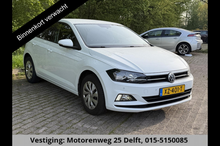 Volkswagen Polo 1.0 TSI Comfortline . NAVIGATIE . PARKEERSENSOREN VOOR  & ACHTER .