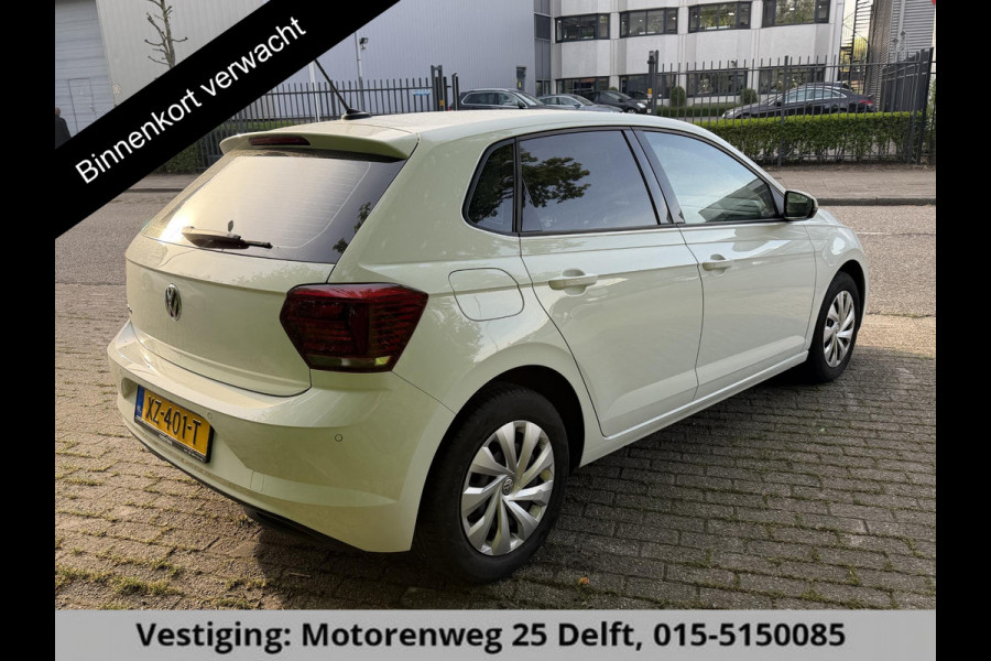 Volkswagen Polo 1.0 TSI Comfortline . NAVIGATIE . PARKEERSENSOREN VOOR  & ACHTER .