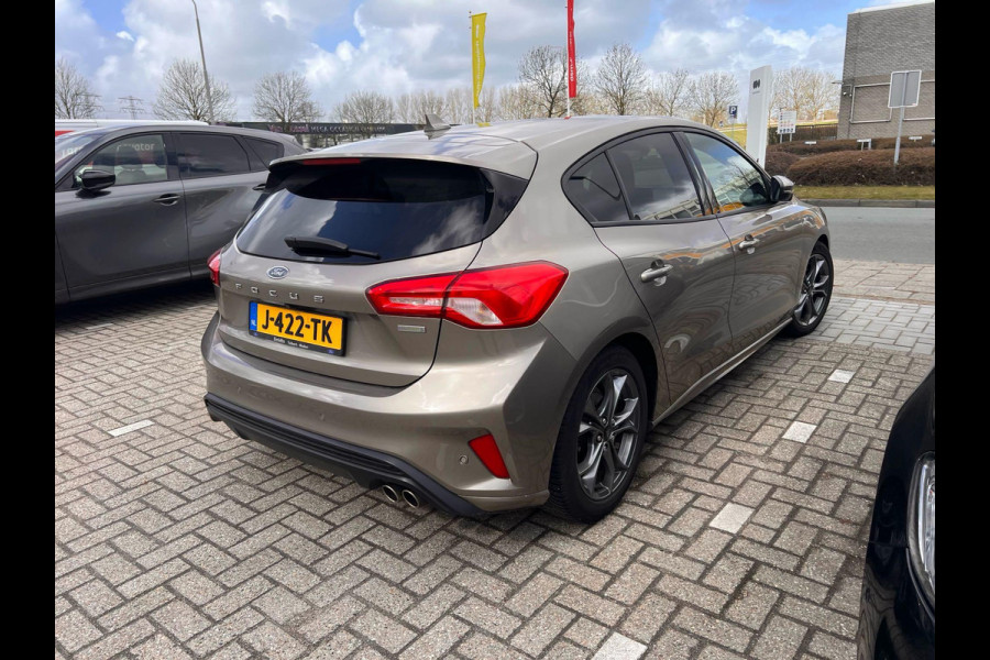 Ford Focus 1.0 EcoBoost ST Line Business 125pk | Head up display | B&O Play | SYNC 3 Navigatie | Cruise Controle