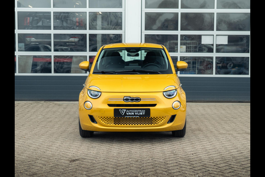 Fiat 500 Hybrid Torino Launch Edition | Clima | Carplay | PDC | Priv Glass | Sun of Italy