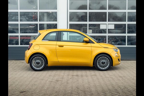 Fiat 500 Hybrid Torino Launch Edition | Clima | Carplay | PDC | Priv Glass | Sun of Italy