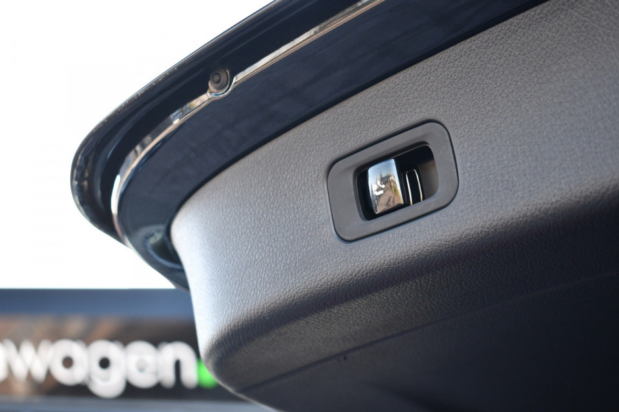 Mercedes-Benz GLC 400e 4M AMG Pano Luchtv-4WS Trekh ACC HUD 360 Burmester Night