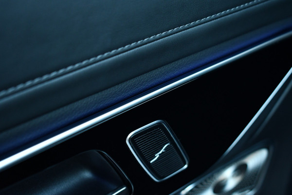 Mercedes-Benz GLC 400e 4M AMG Pano Luchtv-4WS Trekh ACC HUD 360 Burmester Night