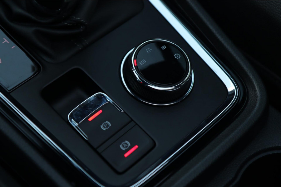 Seat Ateca 1.5 TSI Xcellence / PANODAK / BEATS / KEYLESS / ACC / CAMERA