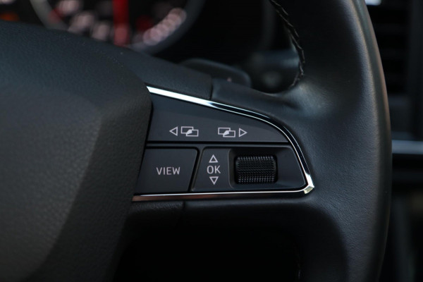 Seat Ateca 1.5 TSI Xcellence / PANODAK / BEATS / KEYLESS / ACC / CAMERA