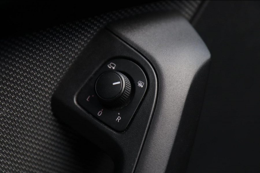 Seat Ateca 1.5 TSI Xcellence / PANODAK / BEATS / KEYLESS / ACC / CAMERA