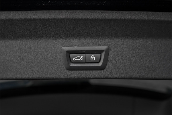 BMW X3 M40i xDrive High Executive Pano ACC HUD Trekhaak