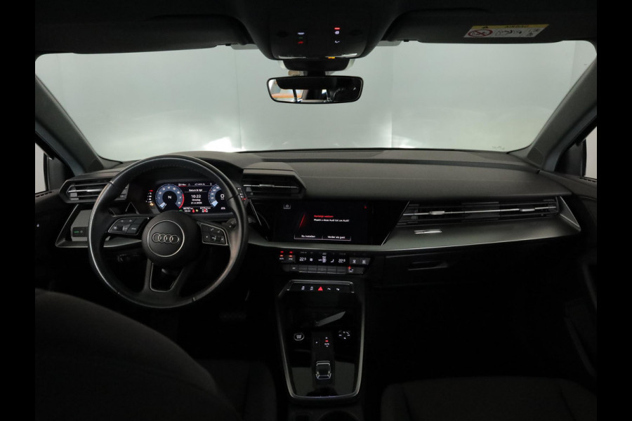 Audi A3 Sportback 30 TFSI Pro Line | Led | Climate Control | Apple carplay & Android Auto | Parkeer sensoren |