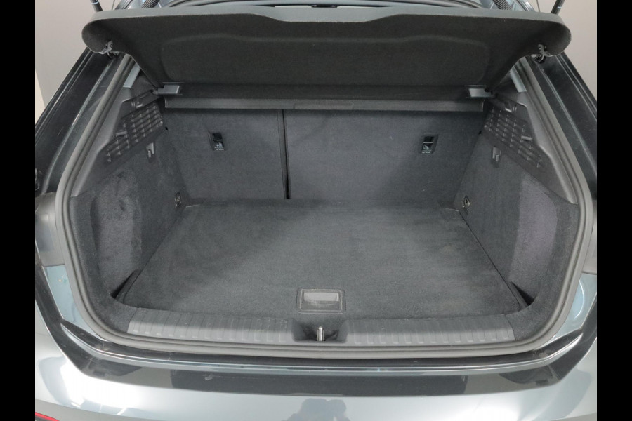 Audi A3 Sportback 30 TFSI Pro Line | Led | Climate Control | Apple carplay & Android Auto | Parkeer sensoren |