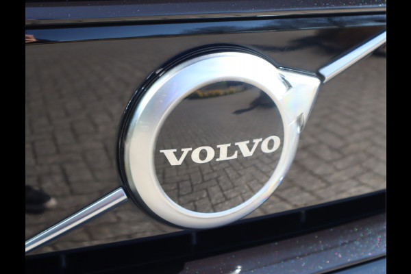 Volvo XC40 Recharge P8 AWD R-Design SOH 88,1% / Stoel-stuurverw. / Camera NL Auto / BTW Auto