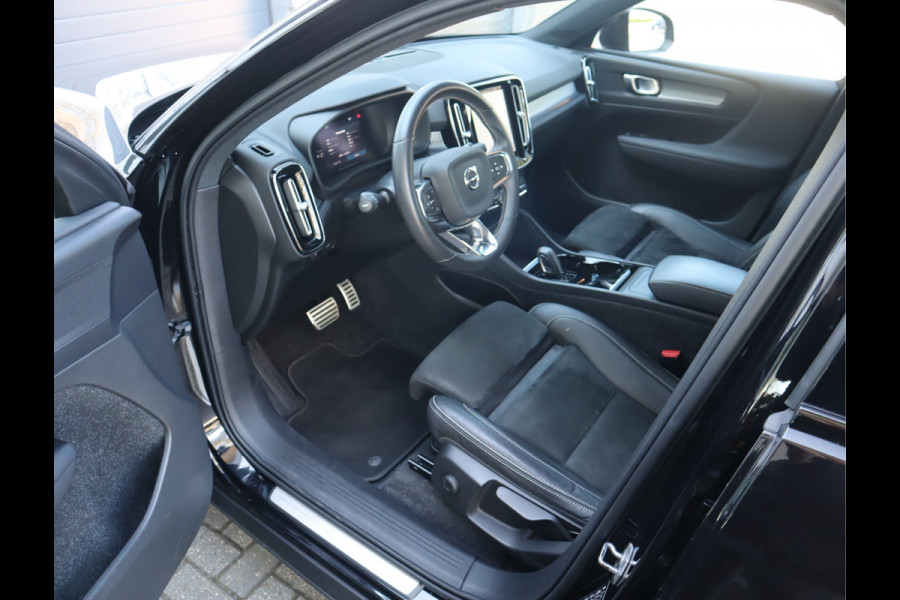 Volvo XC40 Recharge P8 AWD R-Design SOH 88,1% / Stoel-stuurverw. / Camera NL Auto / BTW Auto