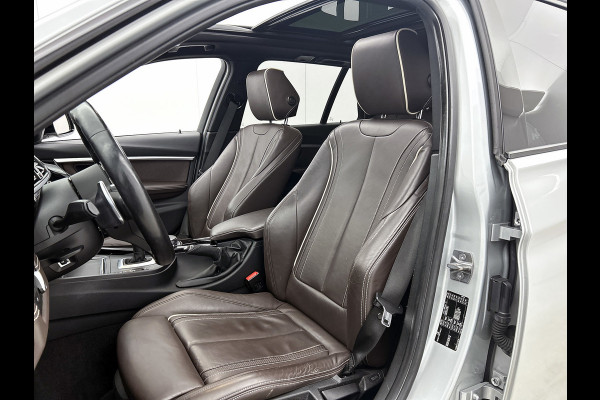 BMW 3 Serie Touring 330i High Executive M-sport( NL-auto, Dealer onderH, Panorama, LederdashB, Camera, Head-up, Navi Prof,, Etc)
