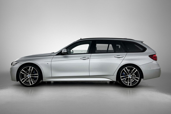 BMW 3 Serie Touring 330i High Executive M-sport( NL-auto, Dealer onderH, Panorama, LederdashB, Camera, Head-up, Navi Prof,, Etc)