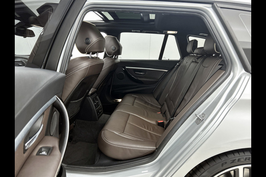 BMW 3 Serie Touring 330i High Executive M-sport( NL-auto, Dealer onderH, Panorama, LederdashB, Camera, Head-up, Navi Prof,, Etc)