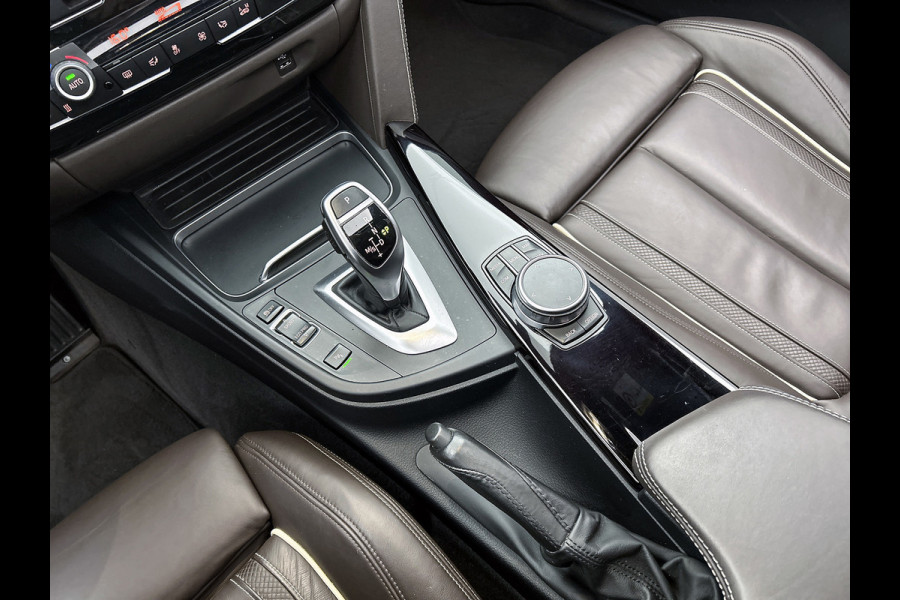 BMW 3 Serie Touring 330i High Executive M-sport( NL-auto, Dealer onderH, Panorama, LederdashB, Camera, Head-up, Navi Prof,, Etc)