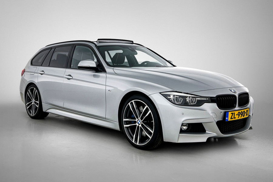BMW 3 Serie Touring 330i High Executive M-sport( NL-auto, Dealer onderH, Panorama, LederdashB, Camera, Head-up, Navi Prof,, Etc)