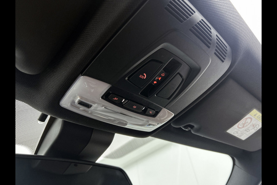BMW 3 Serie Touring 330i High Executive M-sport( NL-auto, Dealer onderH, Panorama, LederdashB, Camera, Head-up, Navi Prof,, Etc)