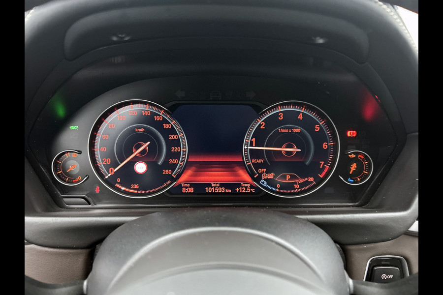 BMW 3 Serie Touring 330i High Executive M-sport( NL-auto, Dealer onderH, Panorama, LederdashB, Camera, Head-up, Navi Prof,, Etc)