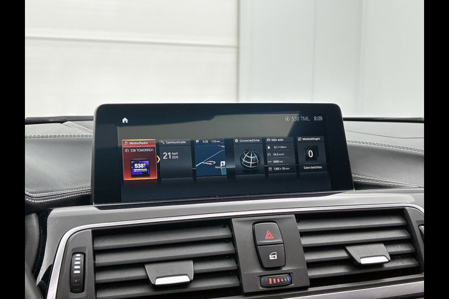 BMW 3 Serie Touring 330i High Executive M-sport( NL-auto, Dealer onderH, Panorama, LederdashB, Camera, Head-up, Navi Prof,, Etc)