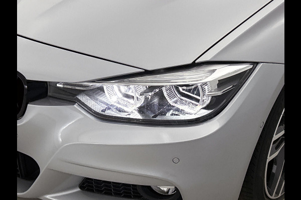BMW 3 Serie Touring 330i High Executive M-sport( NL-auto, Dealer onderH, Panorama, LederdashB, Camera, Head-up, Navi Prof,, Etc)