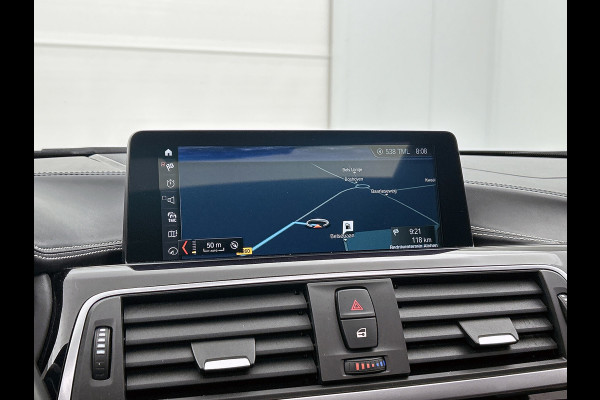 BMW 3 Serie Touring 330i High Executive M-sport( NL-auto, Dealer onderH, Panorama, LederdashB, Camera, Head-up, Navi Prof,, Etc)