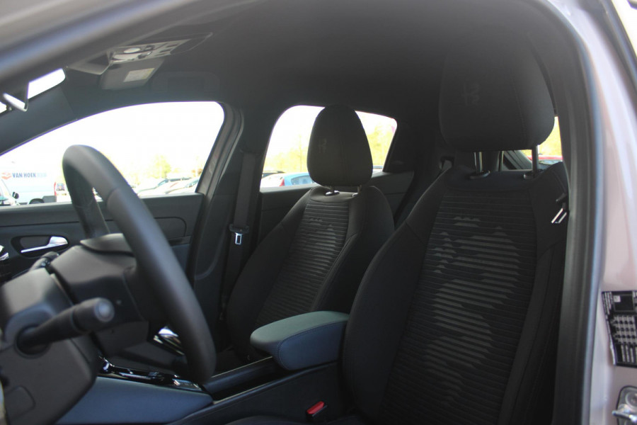 Alfa Romeo junior 156PK Elettrica 54 kWh | DRAADLOZE APPLE CARPLAY/ANDROID AUTO | PARKEERSENSOREN ACHTER |  CLIMATE CONTROL | VERKEERSBORDEN HERKENNING | ADAPTIVE CRUISE CONTROL | KEYLESS START | LICHTMETALEN VELGEN | LED KOPLAMPEN | LED ACHTERLICHTEN | SCUDETTO "LEGGENDA" |