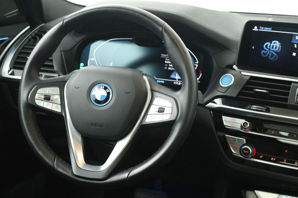BMW iX3 High Executive 80 kWh M-pakket (1e eigenaar, NL-auto, Dealer OnderH, Panoramadak, Navi Pro, Leder, StoelV, Etc)