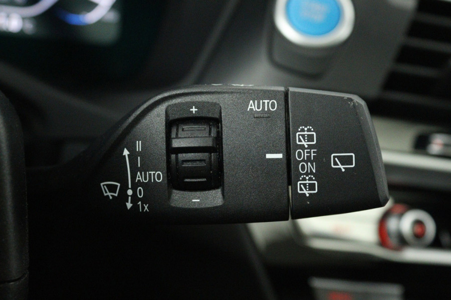 BMW iX3 High Executive 80 kWh M-pakket (1e eigenaar, NL-auto, Dealer OnderH, Panoramadak, Navi Pro, Leder, StoelV, Etc)